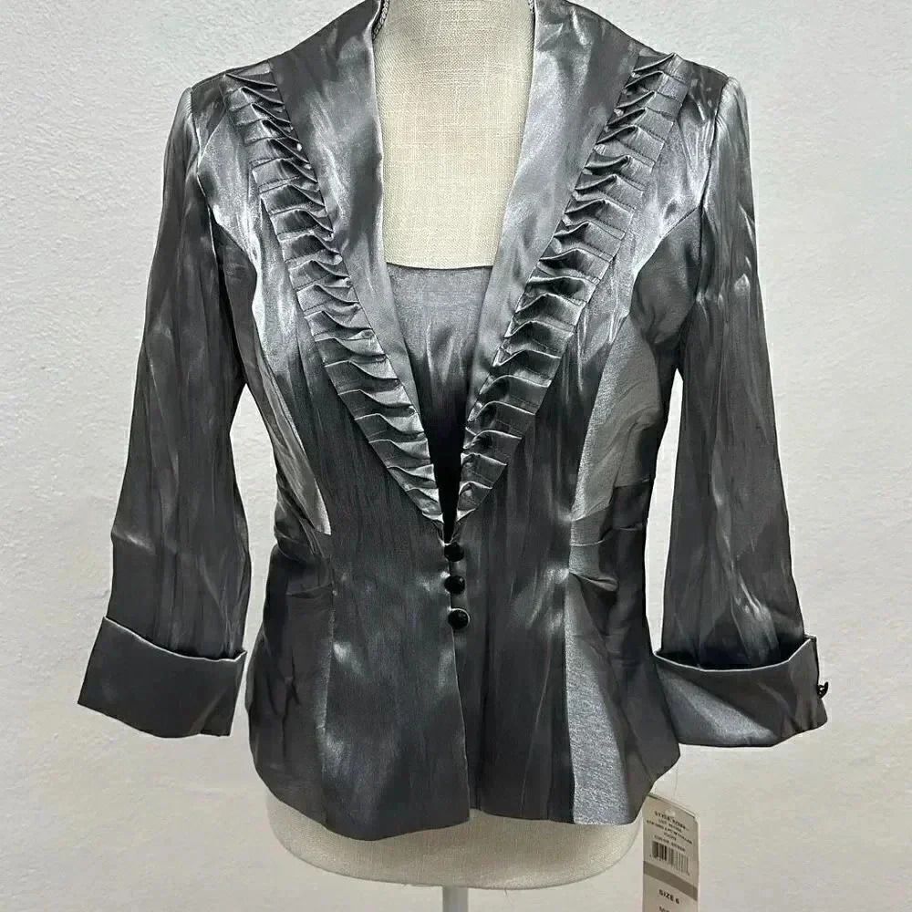 J.R. Nites by Carol Lin Jacket and Tank 2 Pc Metallic Silver Women’s Sz 6